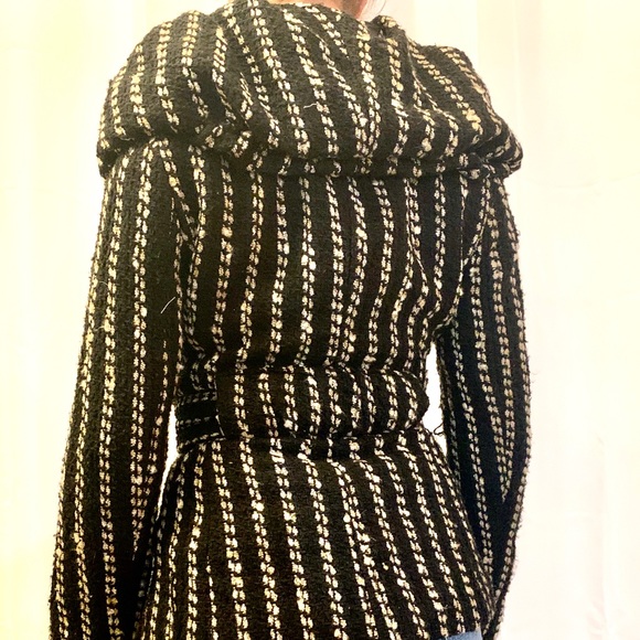 Zara coat with belt; size small, black - Picture 3 of 4